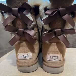 UGG W Bailey Bow II Chestnut Boots